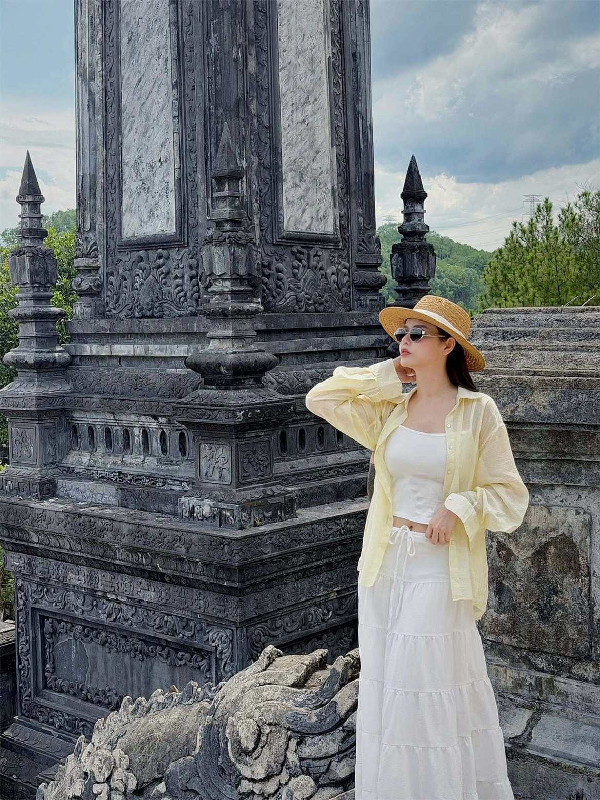 sao viet 1-7 hoa hau thanh thuy khoe anh goi cam va quyen ru o tuoi 24 hinh anh 2