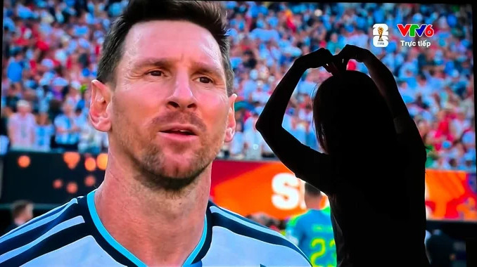 Ca sĩ Mỹ Tâm có động thái gây chú ý khi gửi lời động viên đến Messi - Ảnh 1.