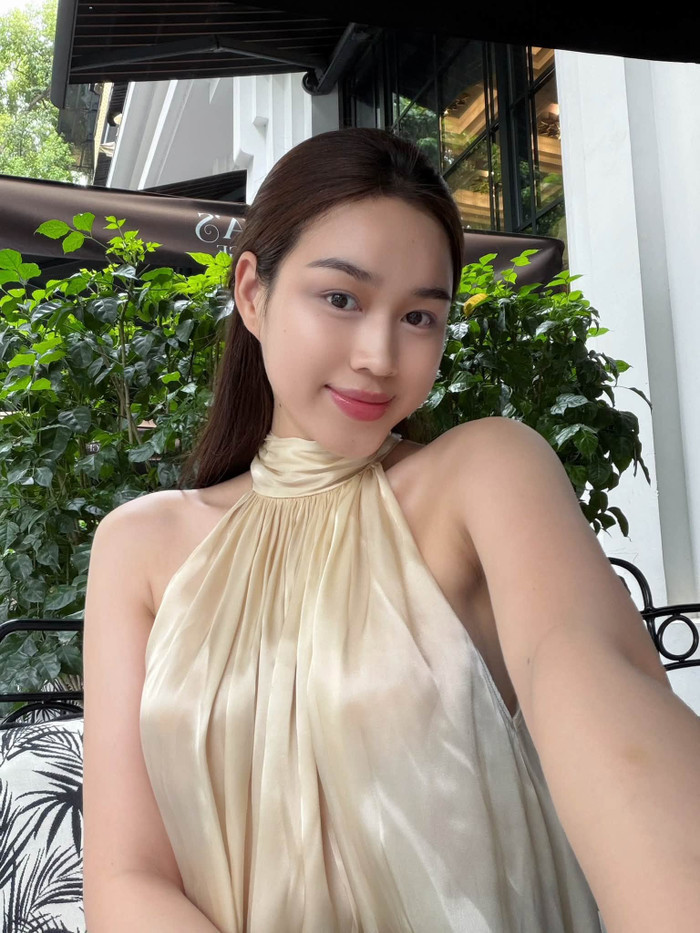 Đỗ Thị Hà thường xuyên chia sẻ những khoảnh khắc đời thường giản dị trên trang cá nhân.