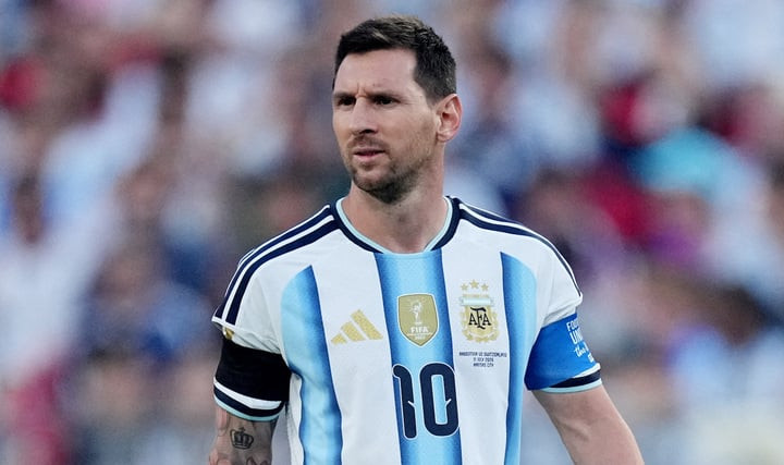 Messi đăng tải thông điệp đầy xúc động sau thất bại trước Tây Ban Nha. (Ảnh: Reuters)
