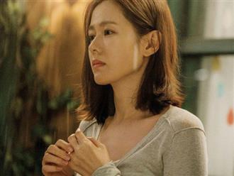 Thắc mắc vì đêm nào vợ cũng ở lì trong nhà tắm, bí mật hé lộ khiến tôi đứng hình