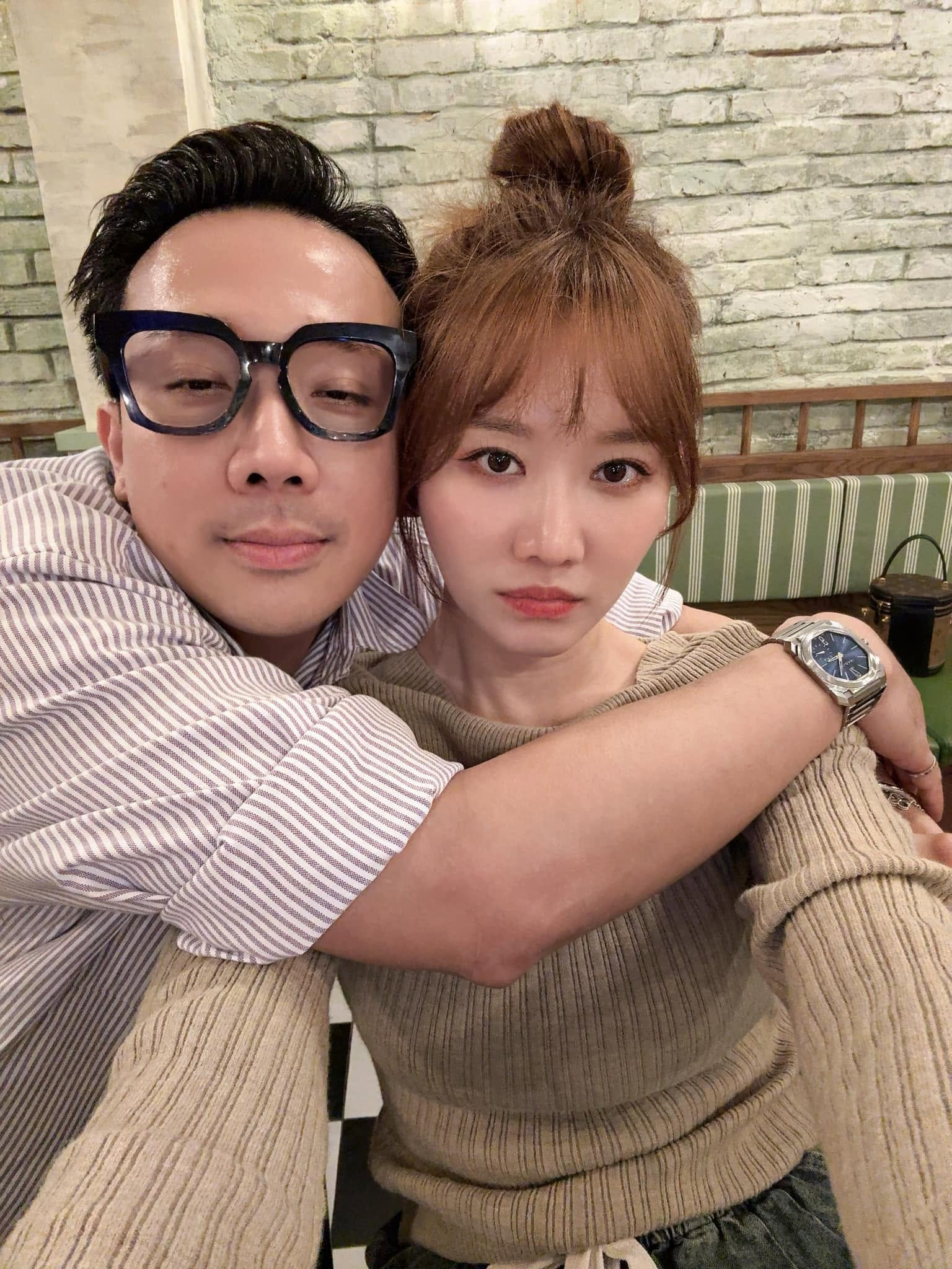 Clip hơn 1 triệu lượt xem gọi tên Hari Won: Camera thường vô tình trở thành tâm điểm bàn tán插图5 Trấn Thành luôn dành sự yêu thương, cưng chiều hết mực cho vợ