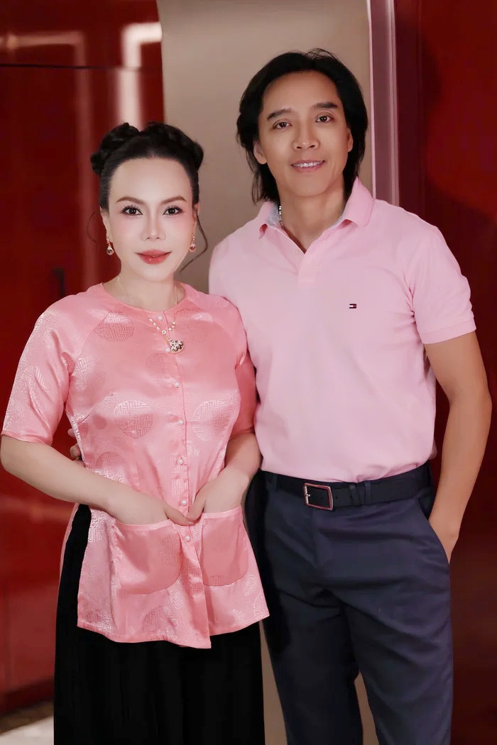 Nghệ sĩ Việt Hương gây hoang mang với biểu cảm lạ? - Ảnh 8.