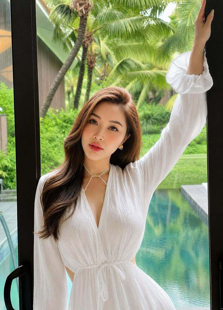 Bảo Thy giữ được vóc dáng đẹp dù đã ở tuổi U40.