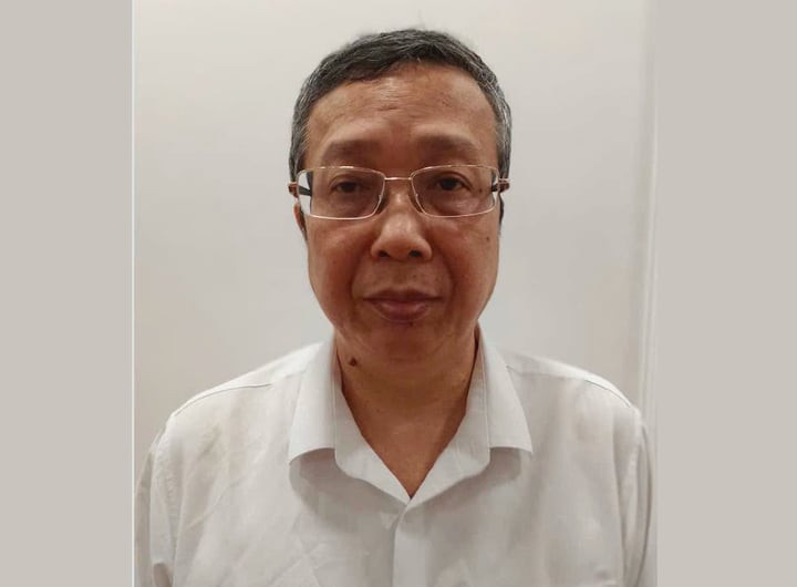 Bắt giam Thứ trưởng Bộ Nông nghiệp và Môi trường Hoàng Trung tội nhận hối lộ插图 Thứ trưởng Bộ Nông nghiệp và Môi trường Hoàng Trung bị khởi tố về tội Nhận hối lộ. (Ảnh: Bộ Công an)