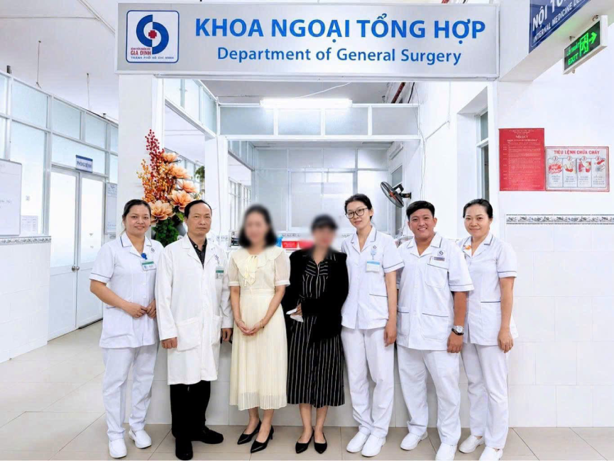 benh nhan duocj ra ien.png