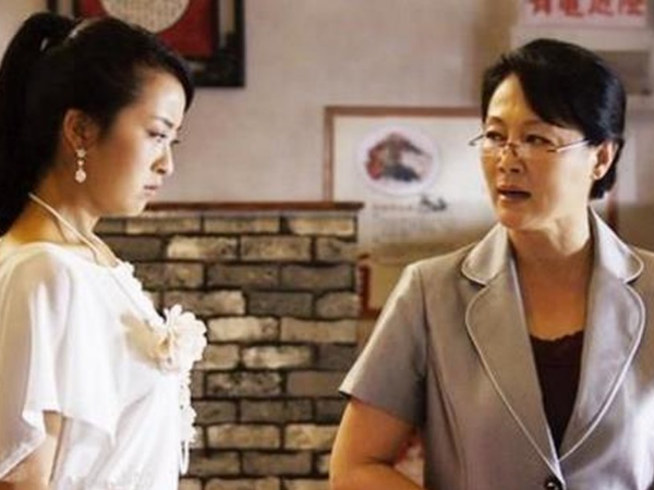 Đòi con dâu phải đối xử với mình 'như mẹ ruột', mẹ chồng khóc thét thu dọn hành lý bỏ trốn sau 3 ngày trải nghiệm - Ảnh 1
