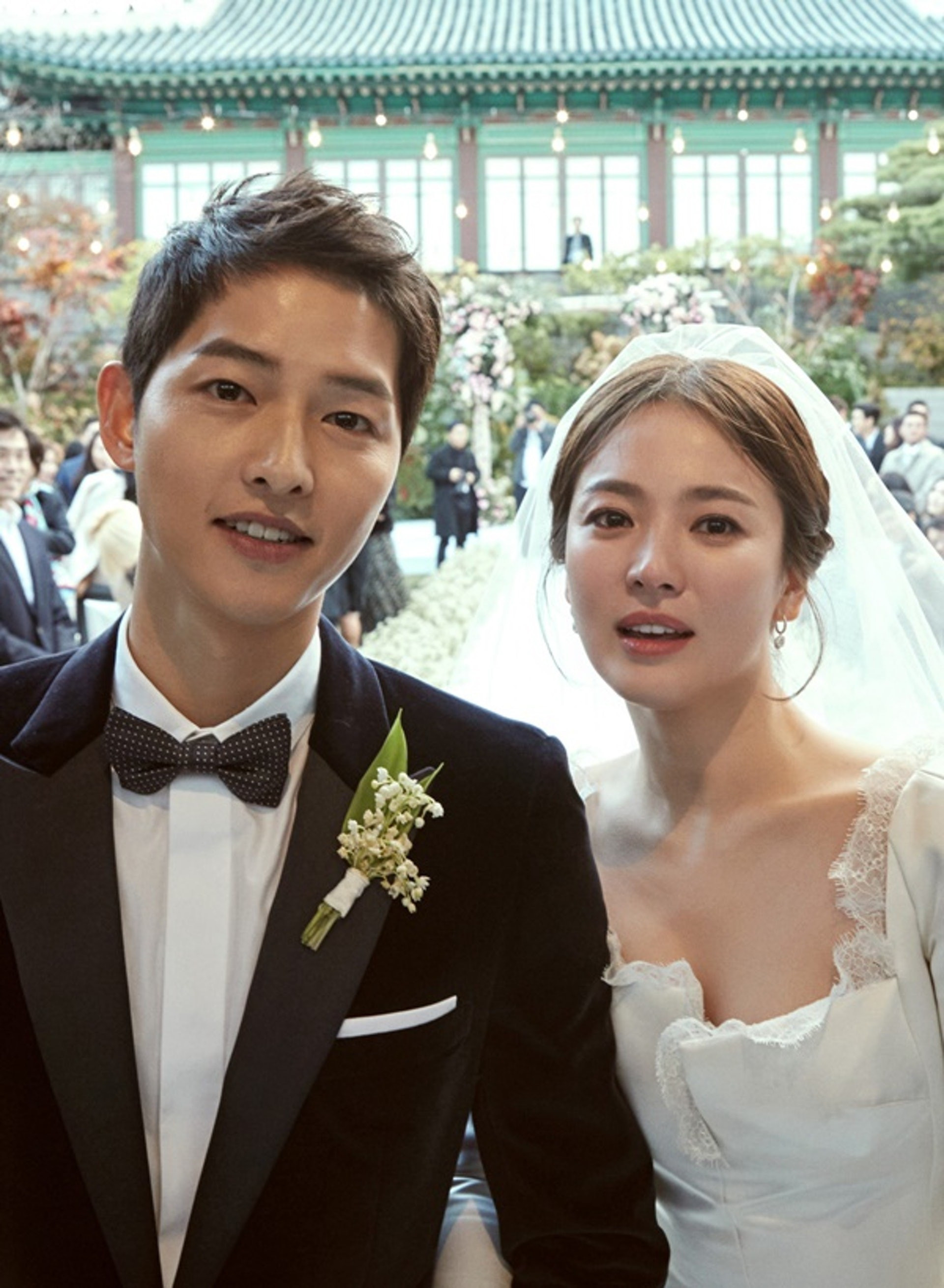 Song Hye Kyo - Song Joong Ki cưới nhau rồi ly hôn chóng vánh. Ảnh: Naver