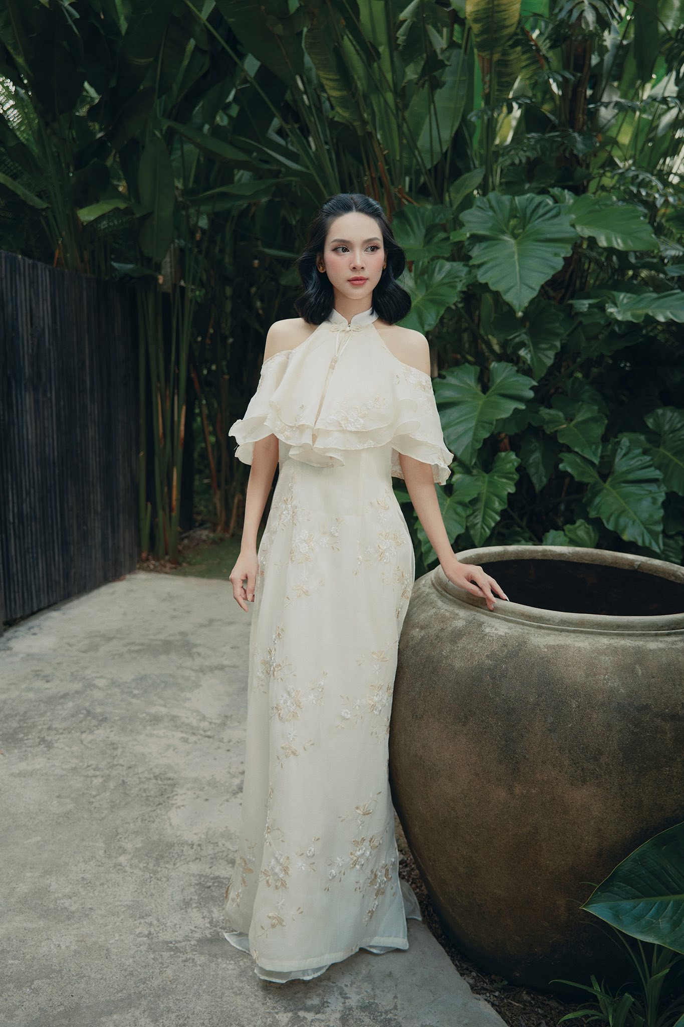 Cuộc sống làm dâu miền Tây trong biệt phủ của mỹ nhân showbiz, cưới không cần sính lễ - Ảnh 1.