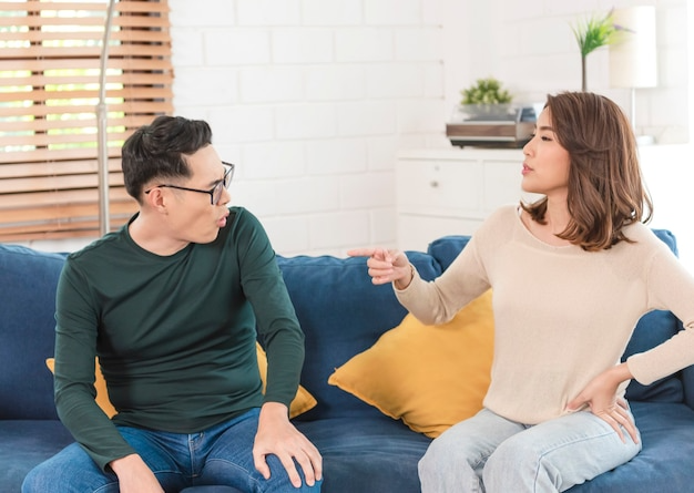 Hậu ly hôn vẫn kiệt sức nuôi chồng cũ ăn bám- Ảnh 1.