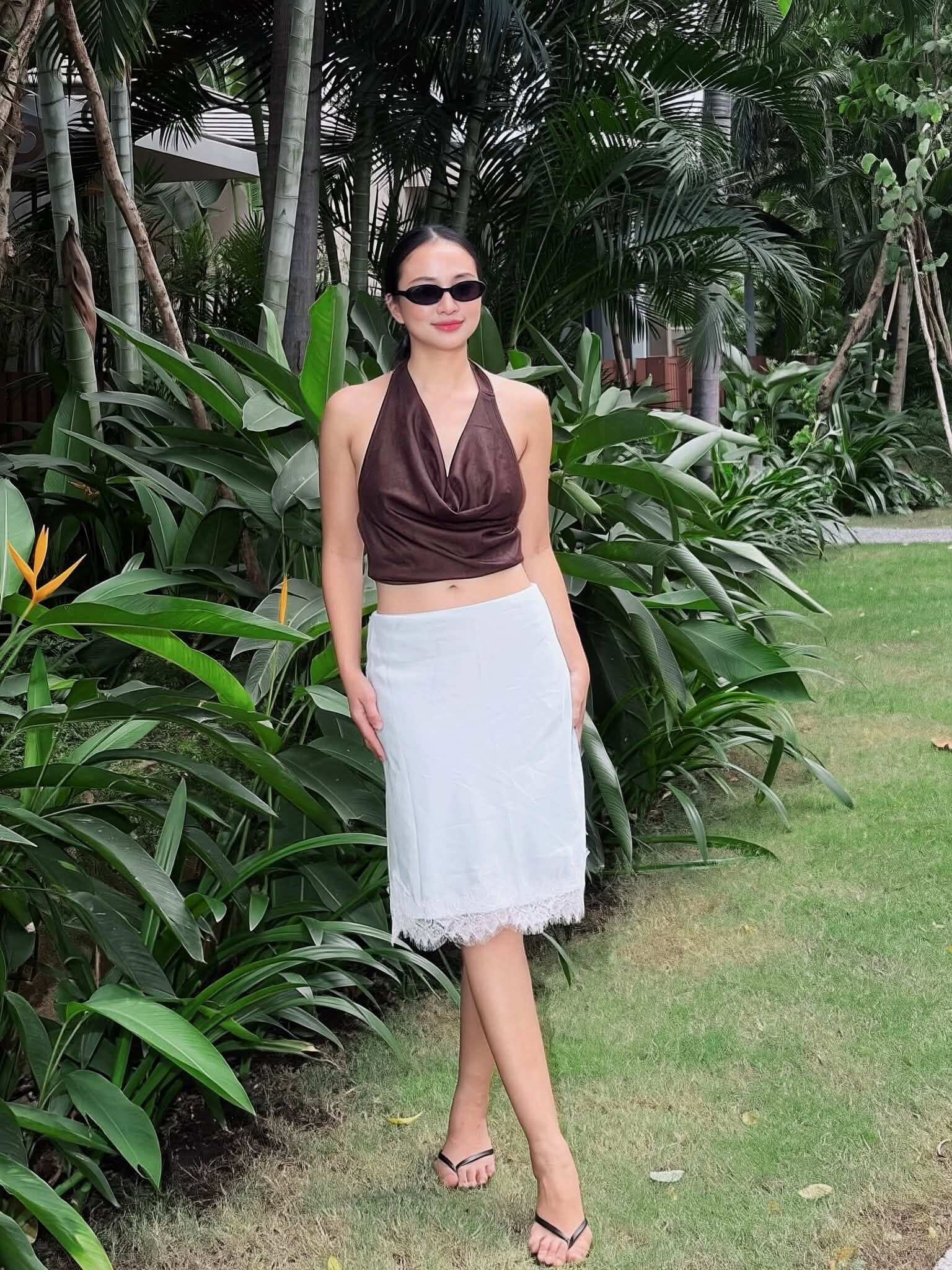 Hot girl xinh như hoa là học trò của siêu mẫu Minh Tú, diện bikini khoe body nóng bỏng插图2 thien-nga-8-1786941126.jpg