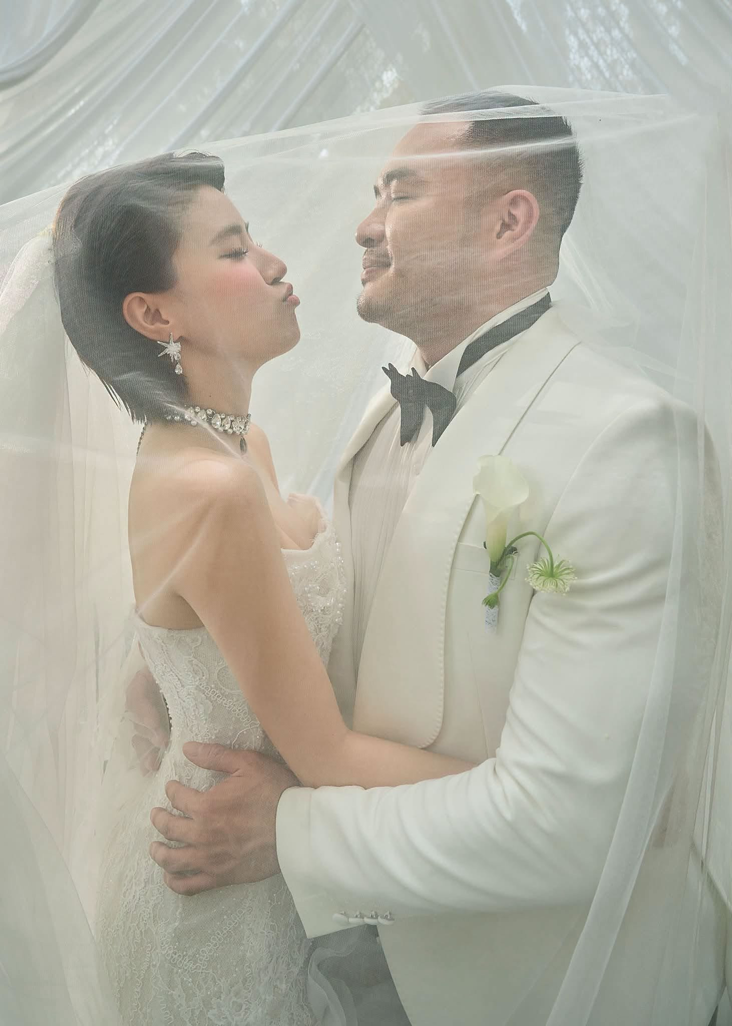 Pháo bất ngờ đăng tải ảnh cưới cùng Khuyến Dương hay còn được biết đến với tên gọi “Chị Phiến”