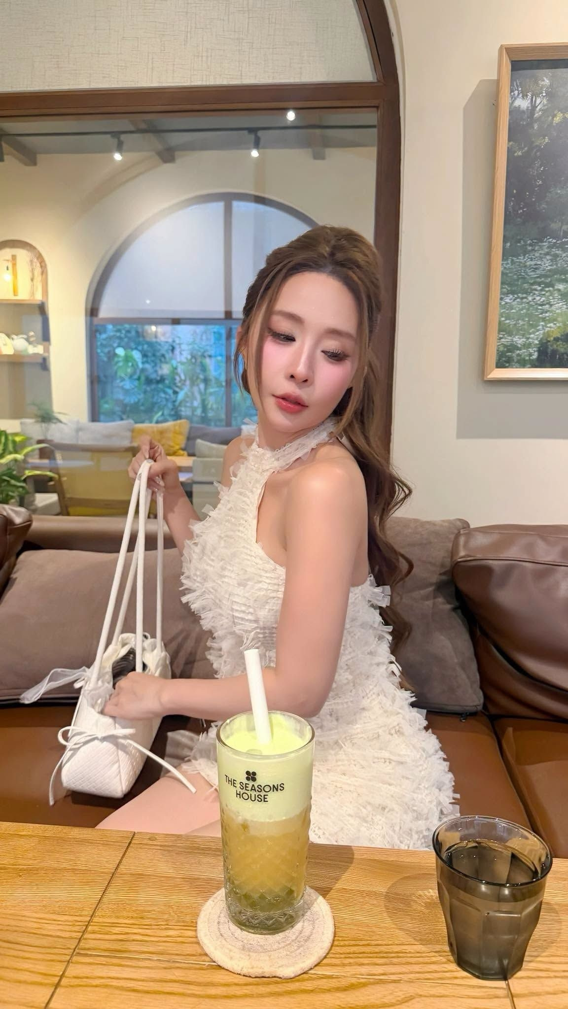 sao viet 17-8 luong thuy linh khoe than thai rang ro sau sinh nhat hinh anh 10