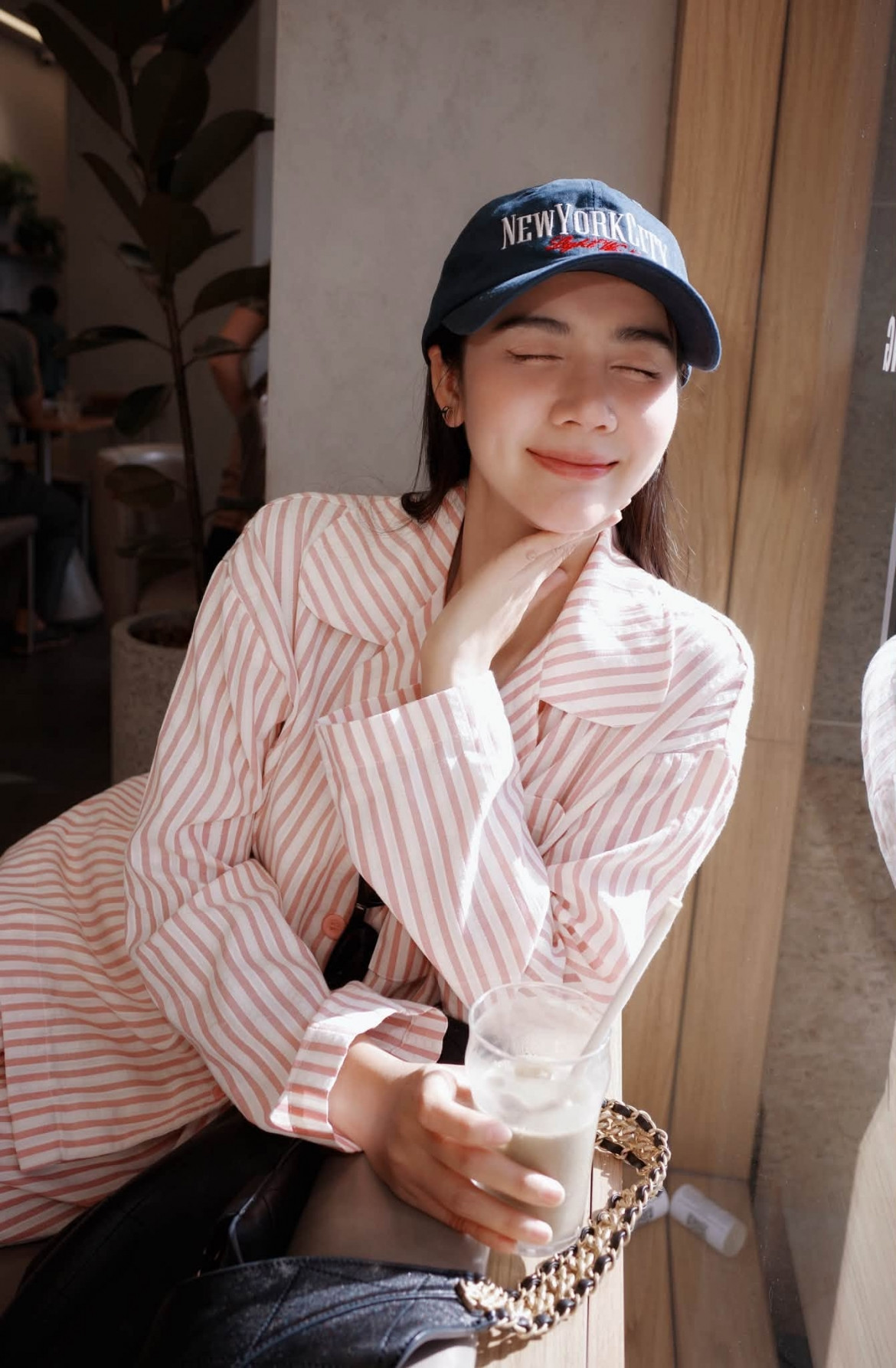 sao viet 17-8 luong thuy linh khoe than thai rang ro sau sinh nhat hinh anh 7
