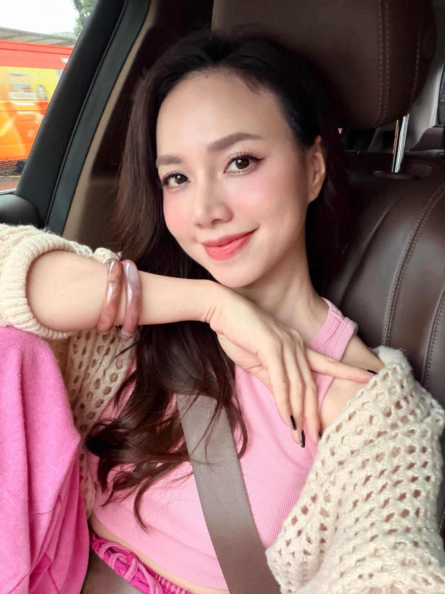 Hồng Vân nói lời gan ruột gửi chồng Lê Tuấn Anh, Hồ Ngọc Hà diện hàng hiệu dạo phố插图6 779364674_1606688064158480_939471852498100869_n.jpg