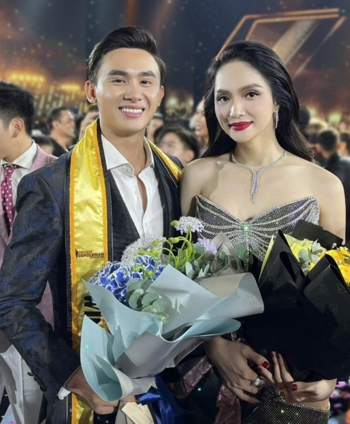 Anh là quán quân chương trình “The Next Gentleman - Quý ông hoàn mỹ” mùa đầu tiên và là học trò của hoa hậu Hương Giang. Bên cạnh việc tham gia các chương trình thời trang và đóng phim, Phạm Kiên còn là gương mặt đại diện cho một số thương hiệu.