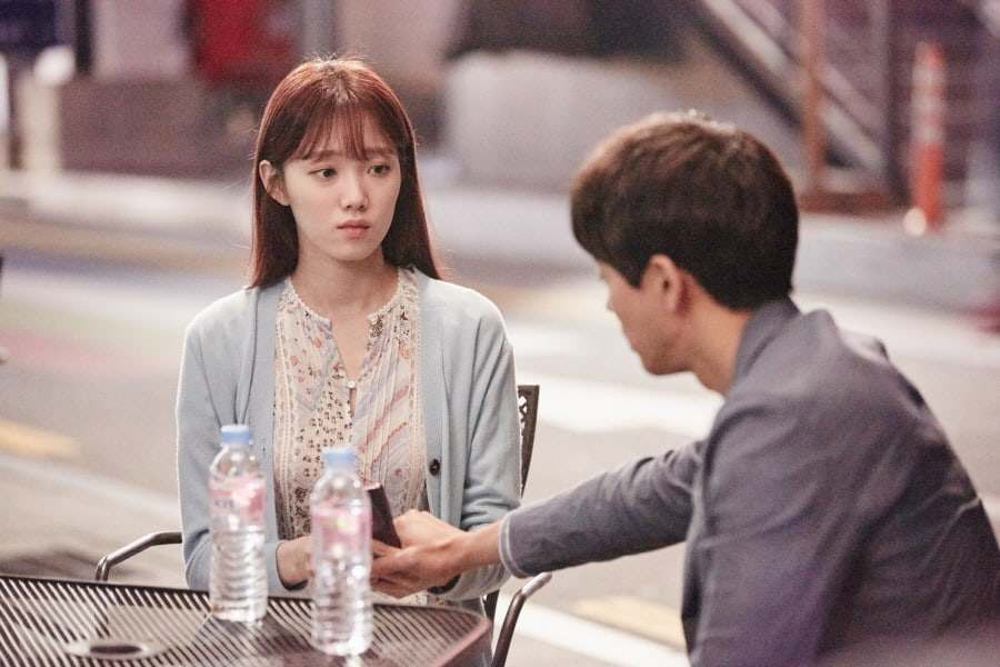 Bố chồng âm thầm tung chiêu khiến cả gia đình thót tim, sự thật phía sau mới đáng bất ngờ - Ảnh 1