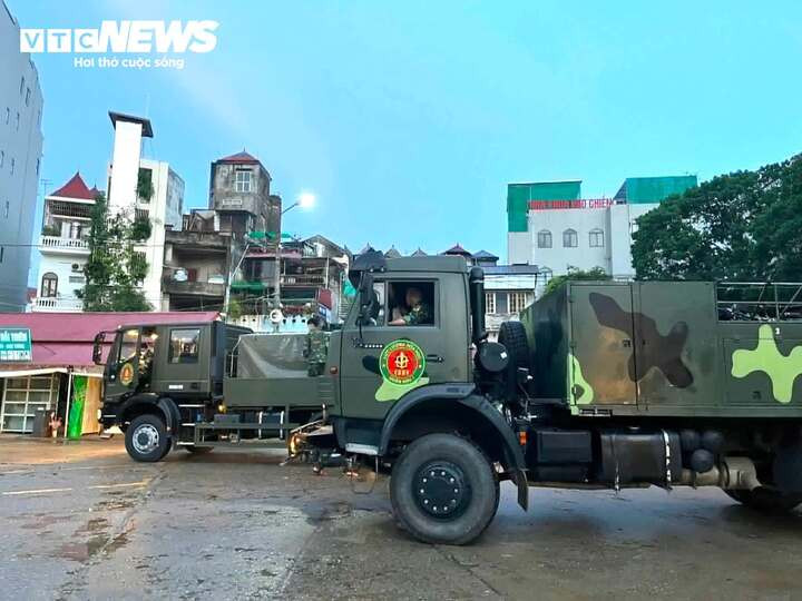Sáng 25/8, công tác dọn dẹp vệ sinh khử khuẩn tại chợ Giếng Vuông đã hoàn tất.