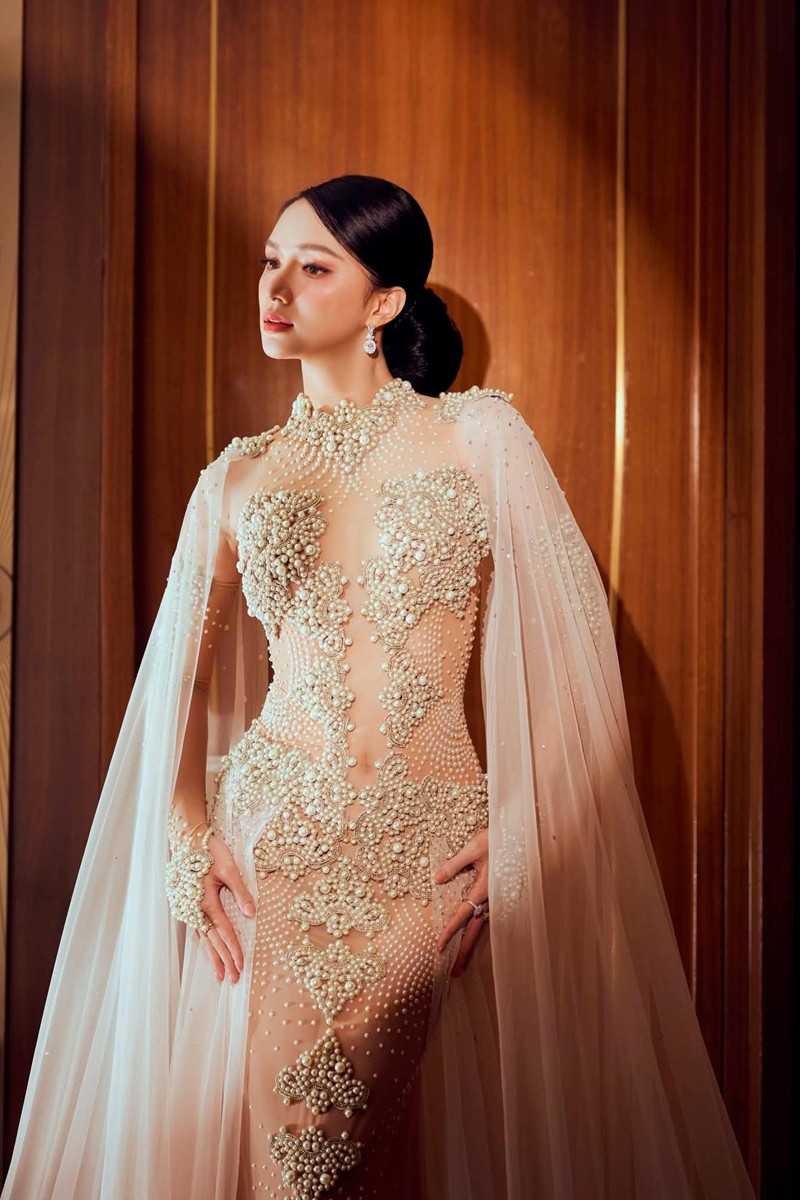 https://static-images.vnncdn.net/vps_images_publish/000001/000003/2026/8/22/huong-giang-08-319.jpg