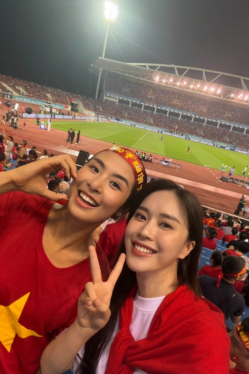 https://static-images.vnncdn.net/vps_images_publish/000001/000003/2026/8/26/ngoc-han-4243.jpg