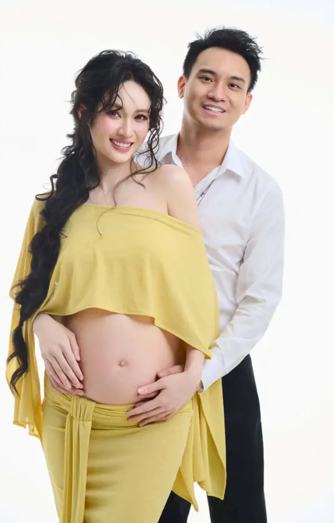 Chồng cũ Diệp Lâm Anh công khai ảnh bạn gái mang bầu, lời nhắn trong ngày sinh nhật gây chú ý - Ảnh 1