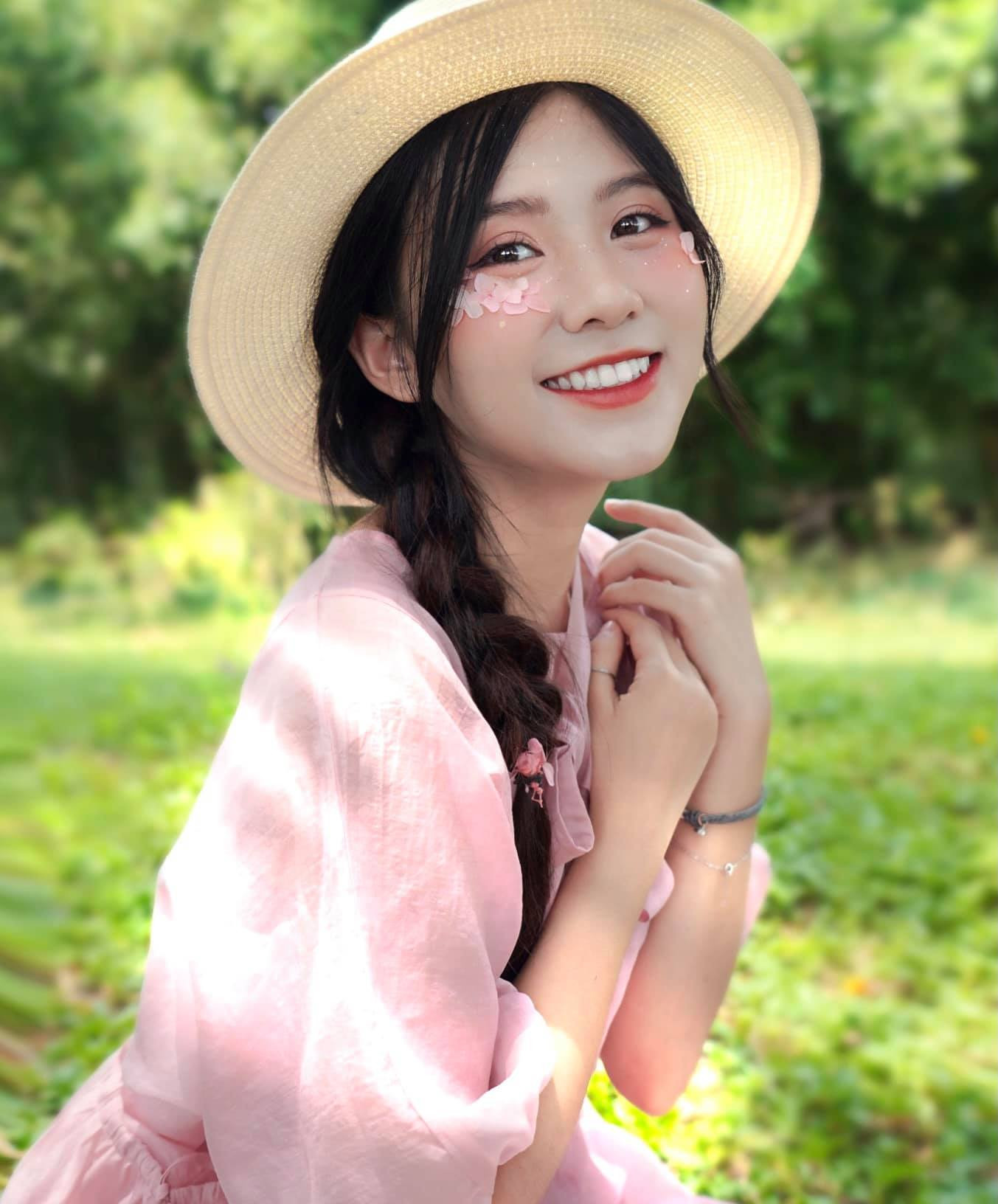Trúng số độc đắc đúng ngày 4/8/2026, Thần Tài 'nâng khăn sửa túi' cho 3 con giáp xòe tay hứng 'mưa vàng mưa bạc', công việc thuận lợi, nắm trong tay sổ tiết kiệm bạc tỷ - Ảnh 3
