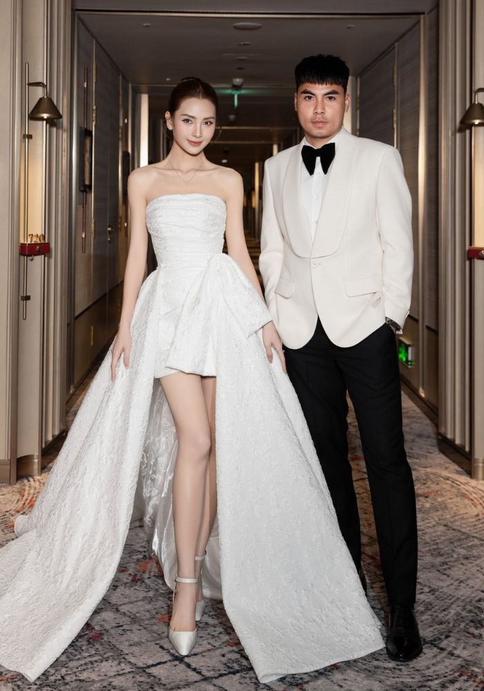 2 mỹ nhân showbiz Việt hạnh phúc bên chồng cầu thủ, tận hưởng hôn nhân ngọt ngào插图 anh 1 1970.jpg