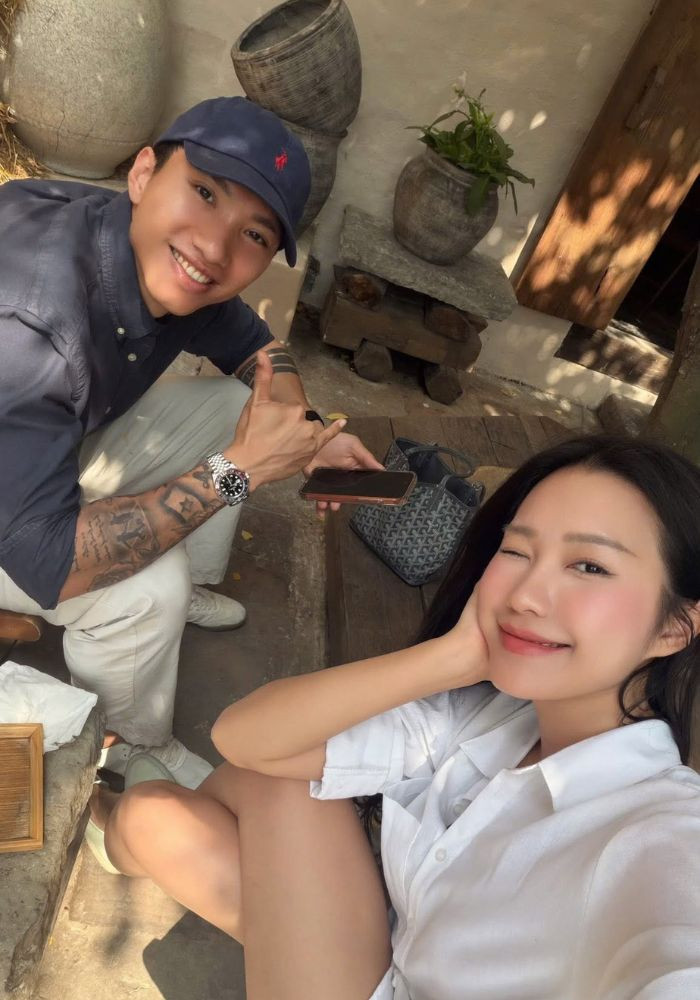 2 mỹ nhân showbiz Việt hạnh phúc bên chồng cầu thủ, tận hưởng hôn nhân ngọt ngào插图3 anh 18 1976.jpg