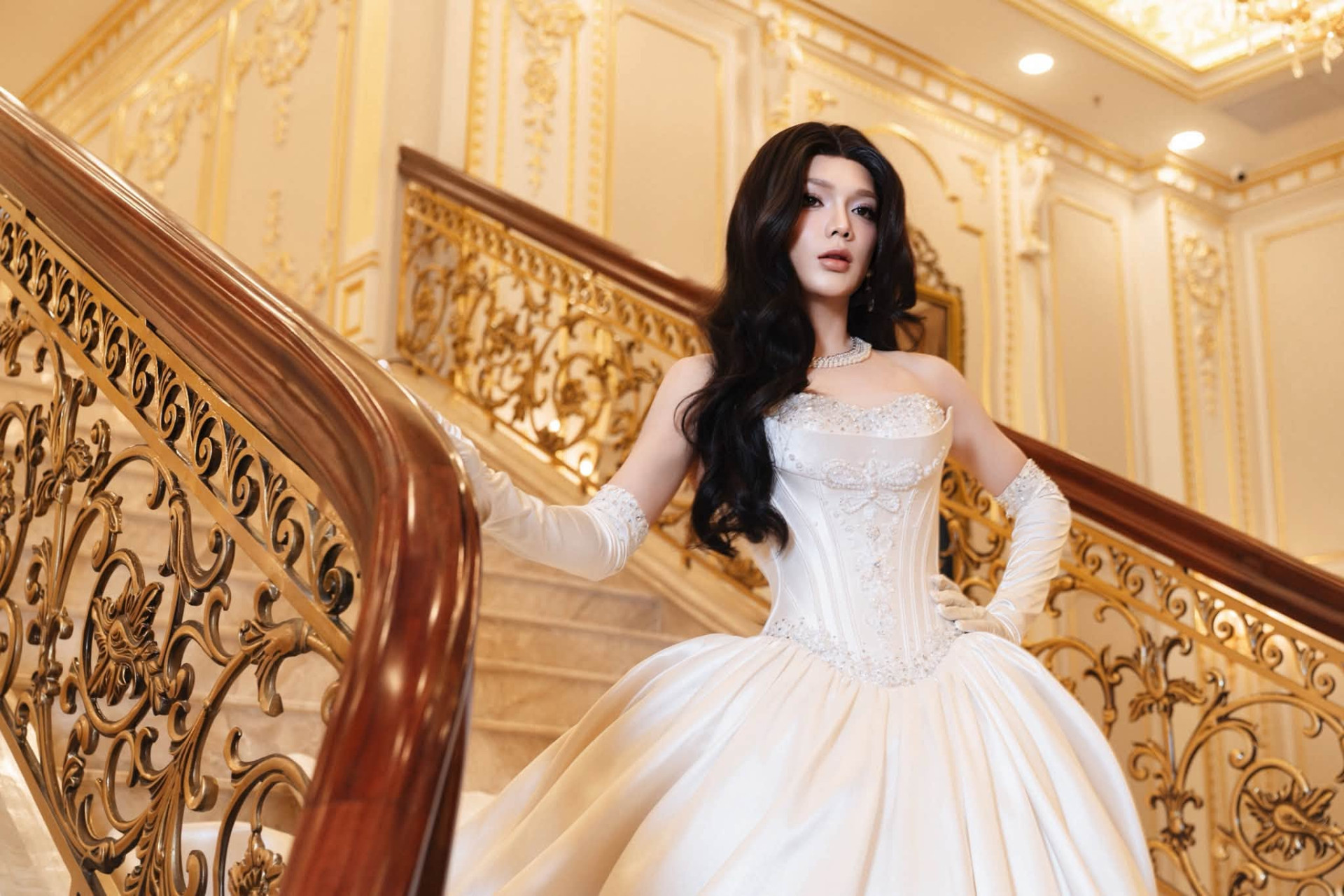 Hình ảnh mới nhất của Phạm Thoại trên trang Facebook cá nhân