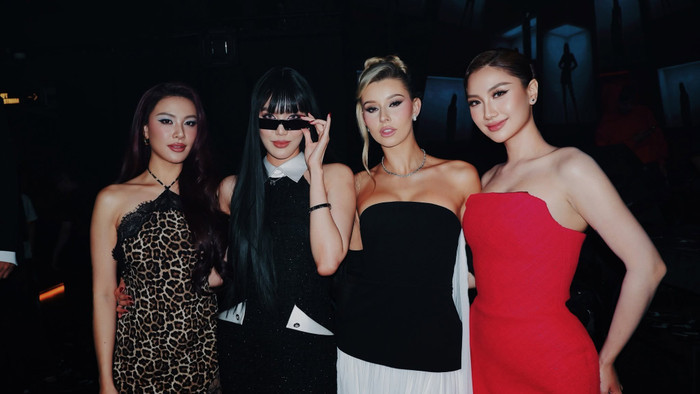 Phương Linh thể hiện sự hoà đồng mỗi khi gặp gỡ các sao nữ trong giới showbiz