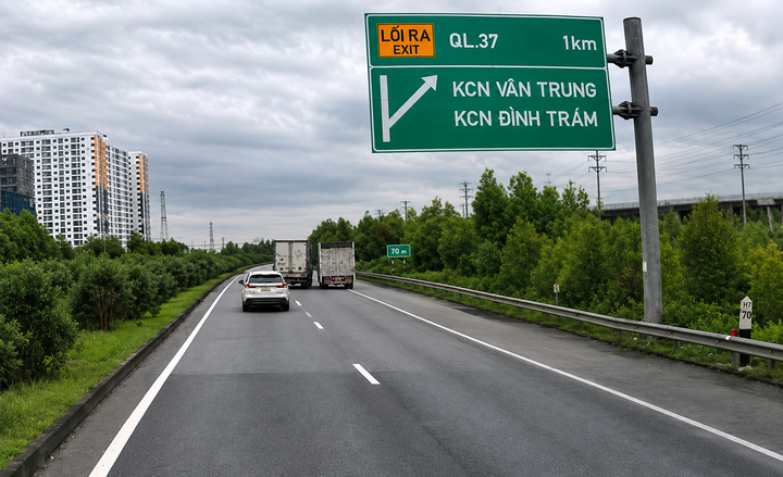 Chèn ép xe khác trên cao tốc Hà Nội – Lạng Sơn, tài xế bị phạt 45 triệu đồng插图 Chiếc xe tải BKS 98H-084.23 chèn ép xe tải khác sau khi bị vượt phải. (Ảnh cắt từ clip)