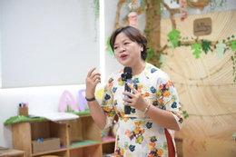 anh tỏng bài.jpg