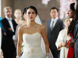 Thấy nhà thông gia đi xe máy, mẹ chồng tỏ vẻ xem thường nhưng bố cô dâu nói: 'Xe chở 2 tỷ tặng vợ chồng nó đấy'' - Ảnh 1