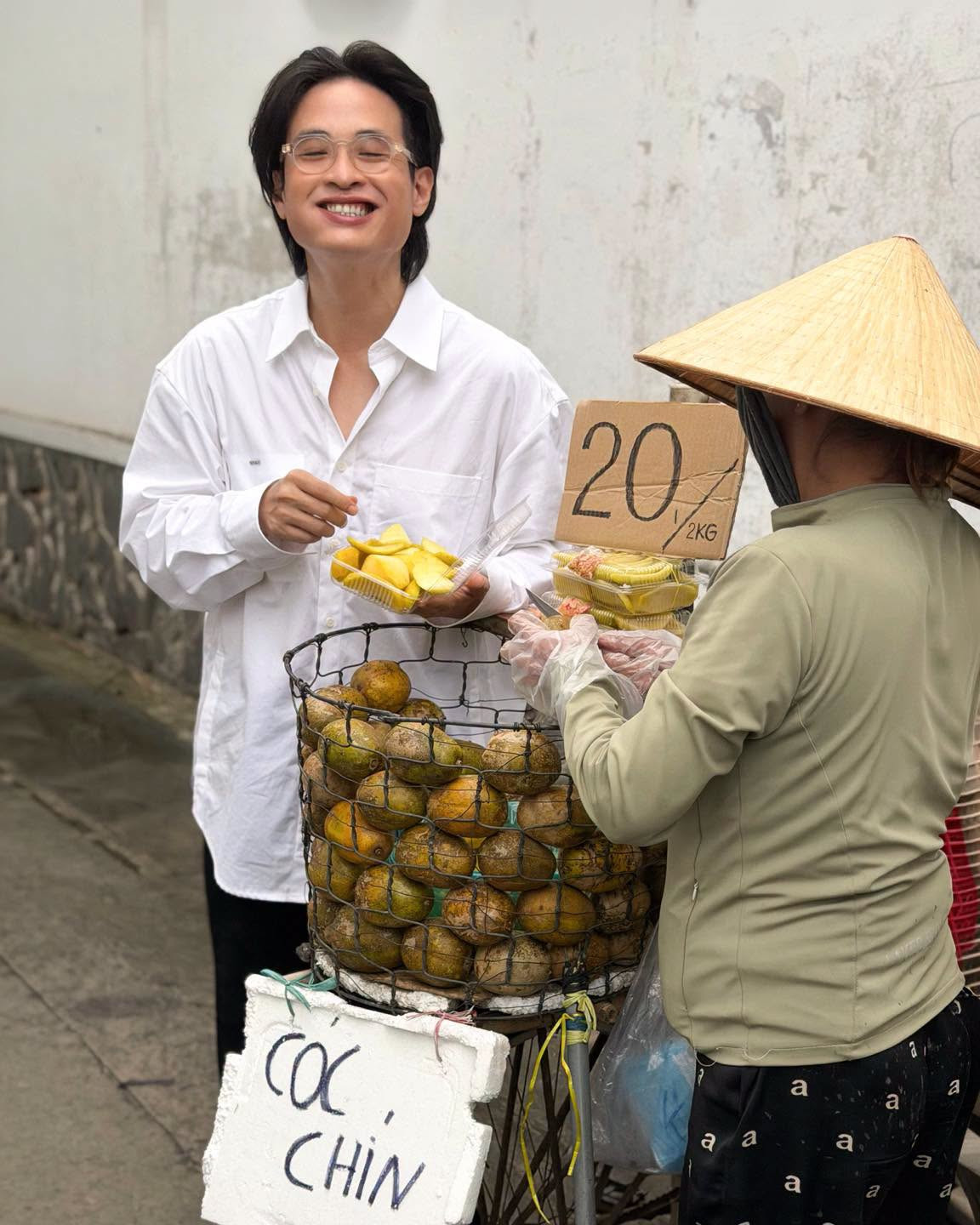 Hình ảnh đang được nhiều cư dân mạng và người hâm mộ của Hà An Tuấn bàn tán xôn xao
