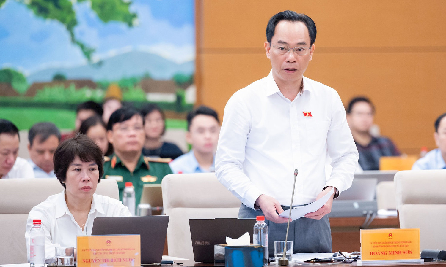Bộ trưởng Bộ Giáo dục và Đào tạo Hoàng Minh Sơn. (Ảnh: Media Quốc hội)