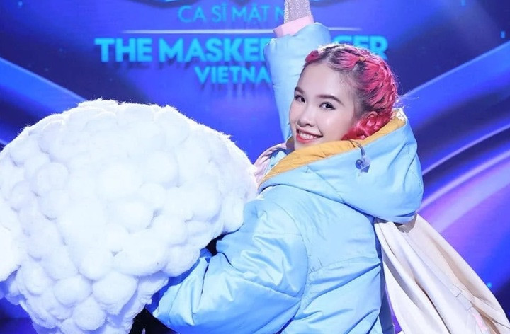 Năm 2023, Khởi My bất ngờ tái xuất trong