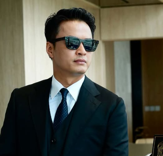 Nam thần phim VTV vừa kỷ niệm 25 năm bên vợ: Sống trong biệt thự 5 tầng, 3 mặt tiền giữa Hà Nội插图4 hong-dang-3-1790147883.png