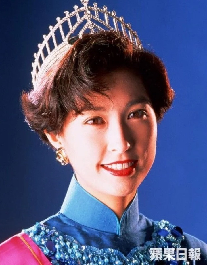 Quách Ái Minh đăng quang Hoa hậu Hong Kong 1991.