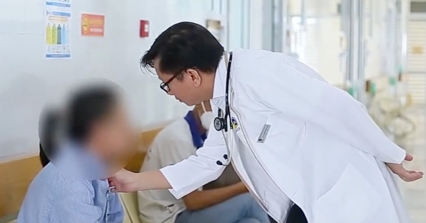 Cháy căn hộ tầng 11 chung cư ở TPHCM, hàng trăm người sơ tán插图3 Cháy căn hộ tầng 11 chung cư ở TPHCM, hàng trăm người sơ tán插图3