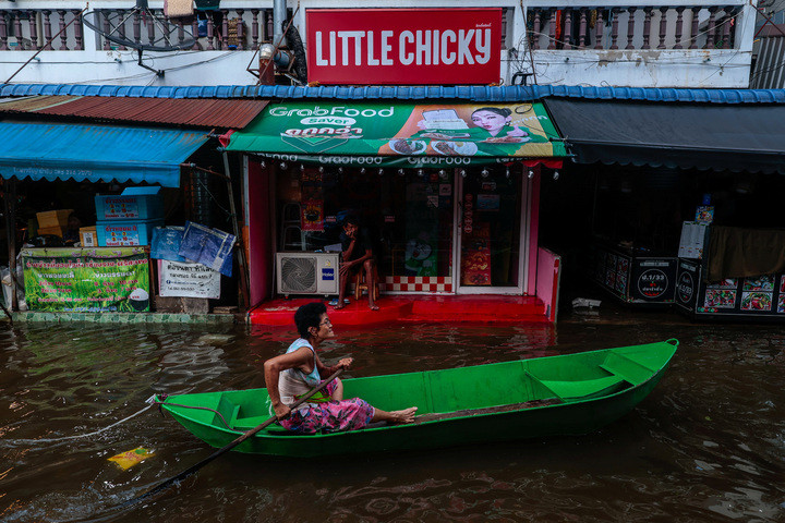 Mưa ngập tại Thái Lan. (Ảnh: Reuters)