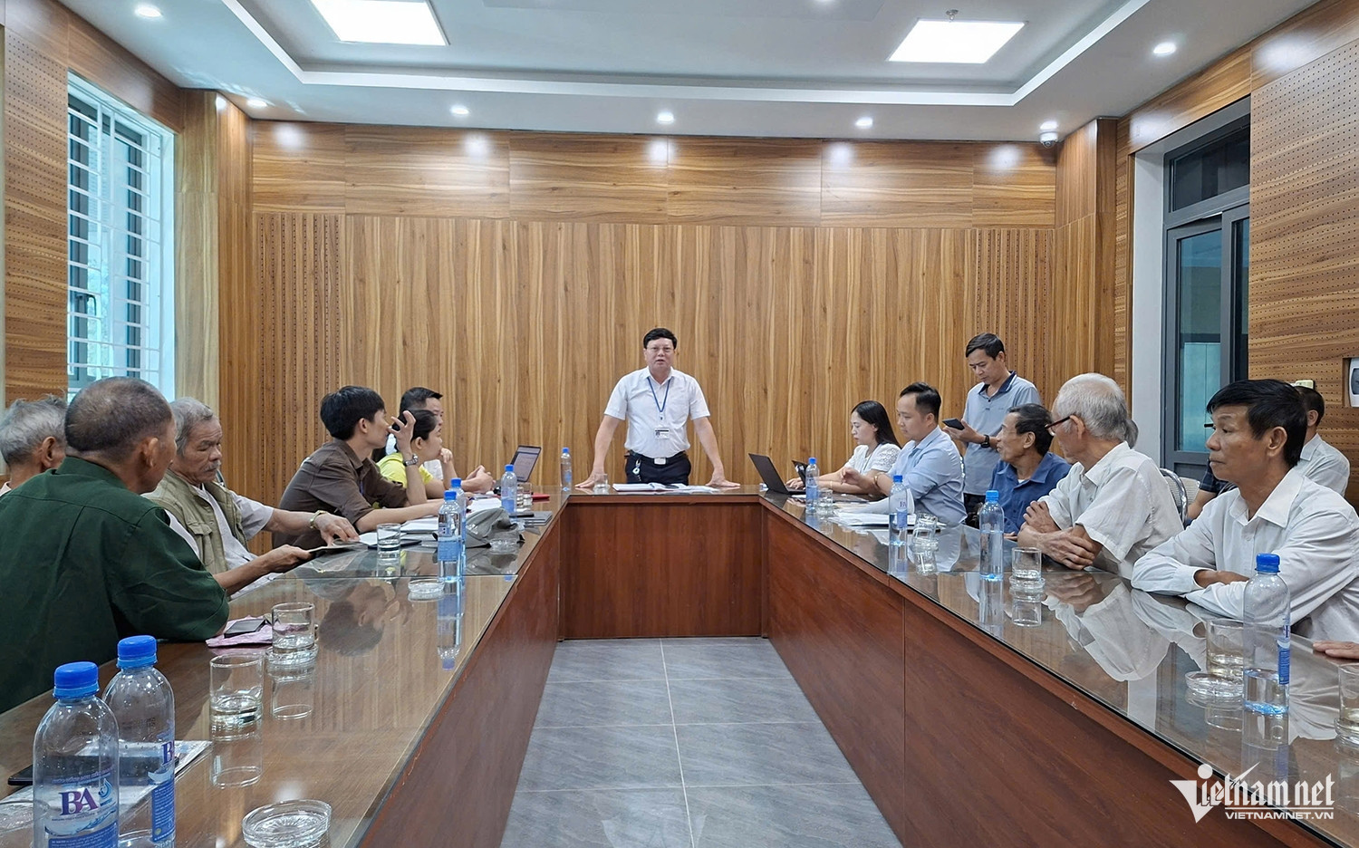 W-hoà giải.jpg