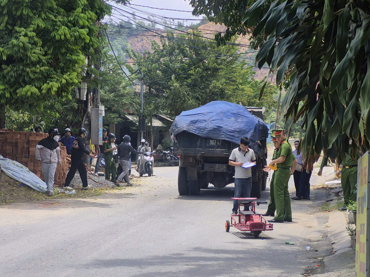 Hiện trường vụ tai nạn. (Ảnh: Đ.N)