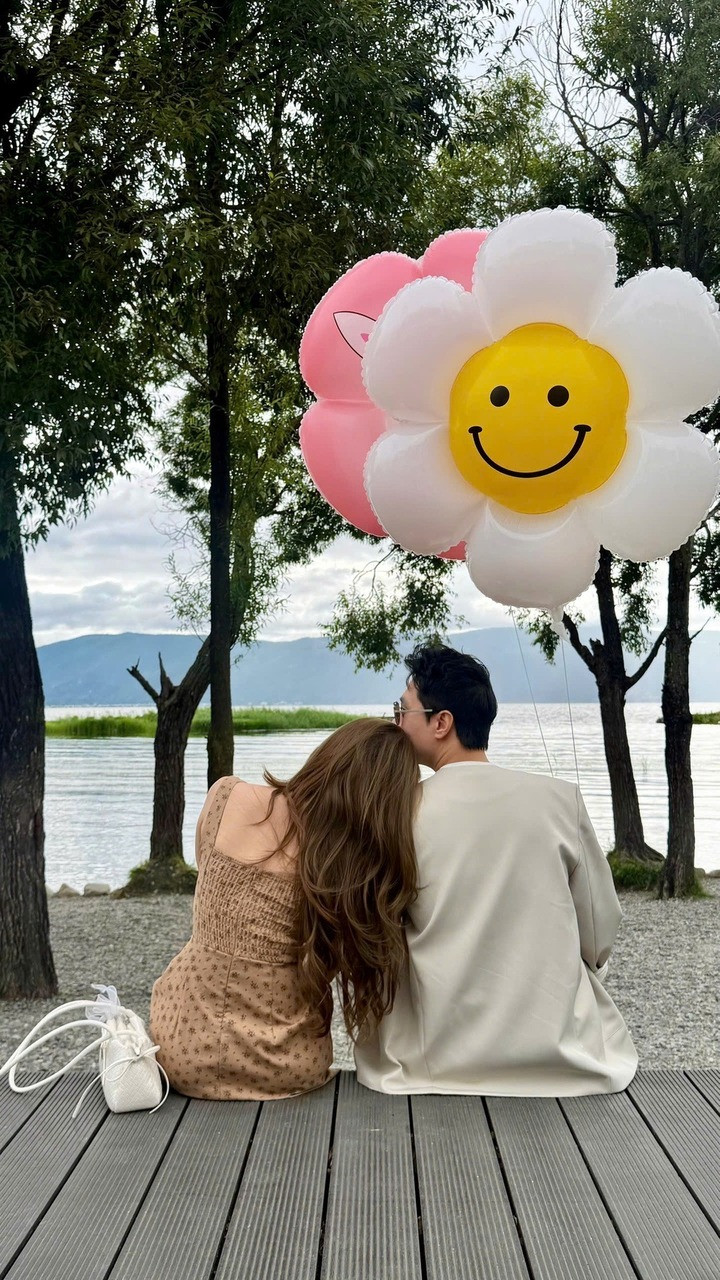 Cả hai cùng hướng tới mối quan hệ lâu dài và đã góp tiền mua nhà để xây dựng tổ ấm chung. Tuy nhiên, ở thời điểm hiện tại, cặp đôi chưa có kế hoạch cụ thể về việc tổ chức đám cưới.